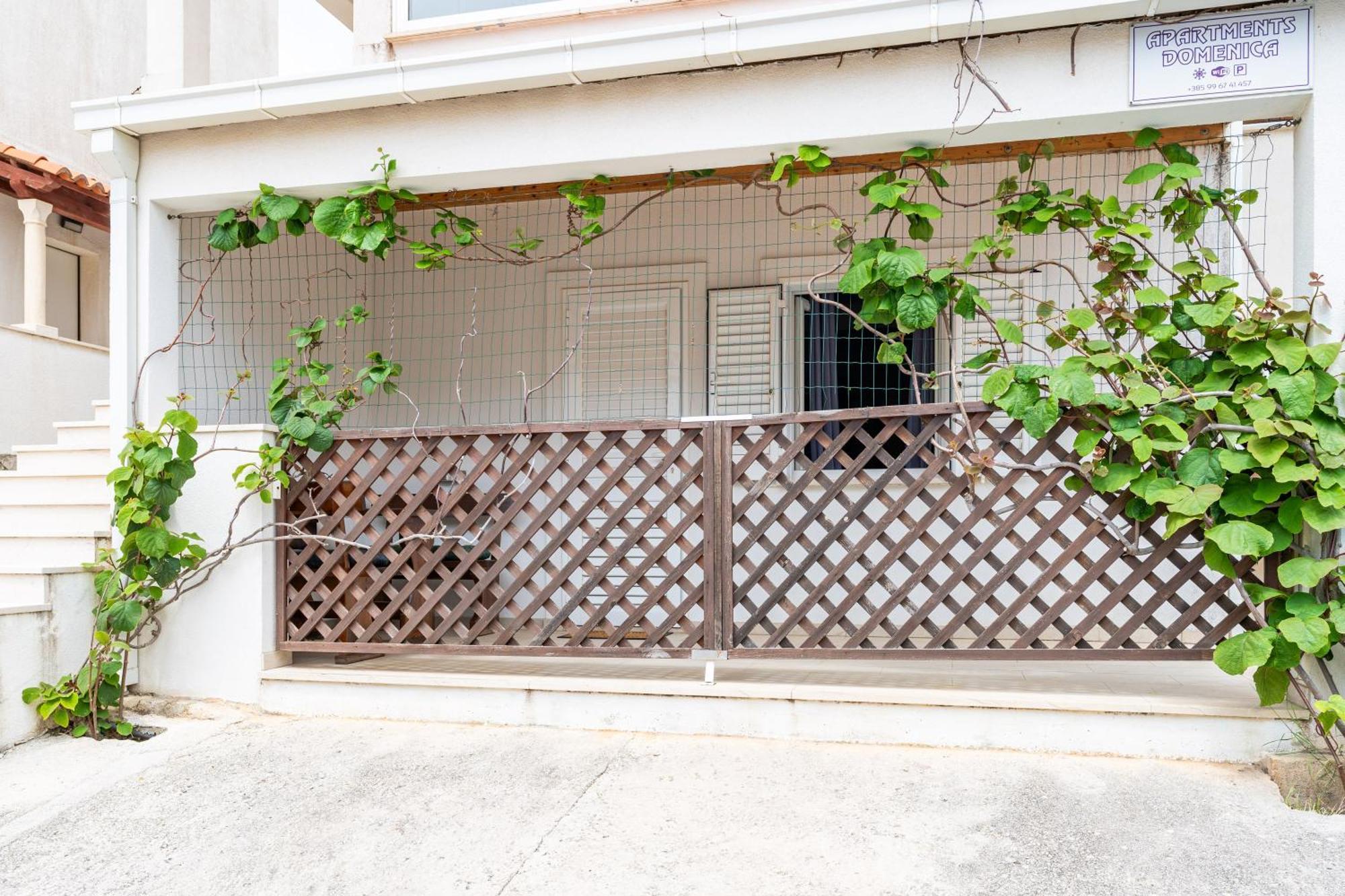 Feather Studio Apartment - Free Private Parking - Self Check-In 杜布罗夫尼克 外观 照片